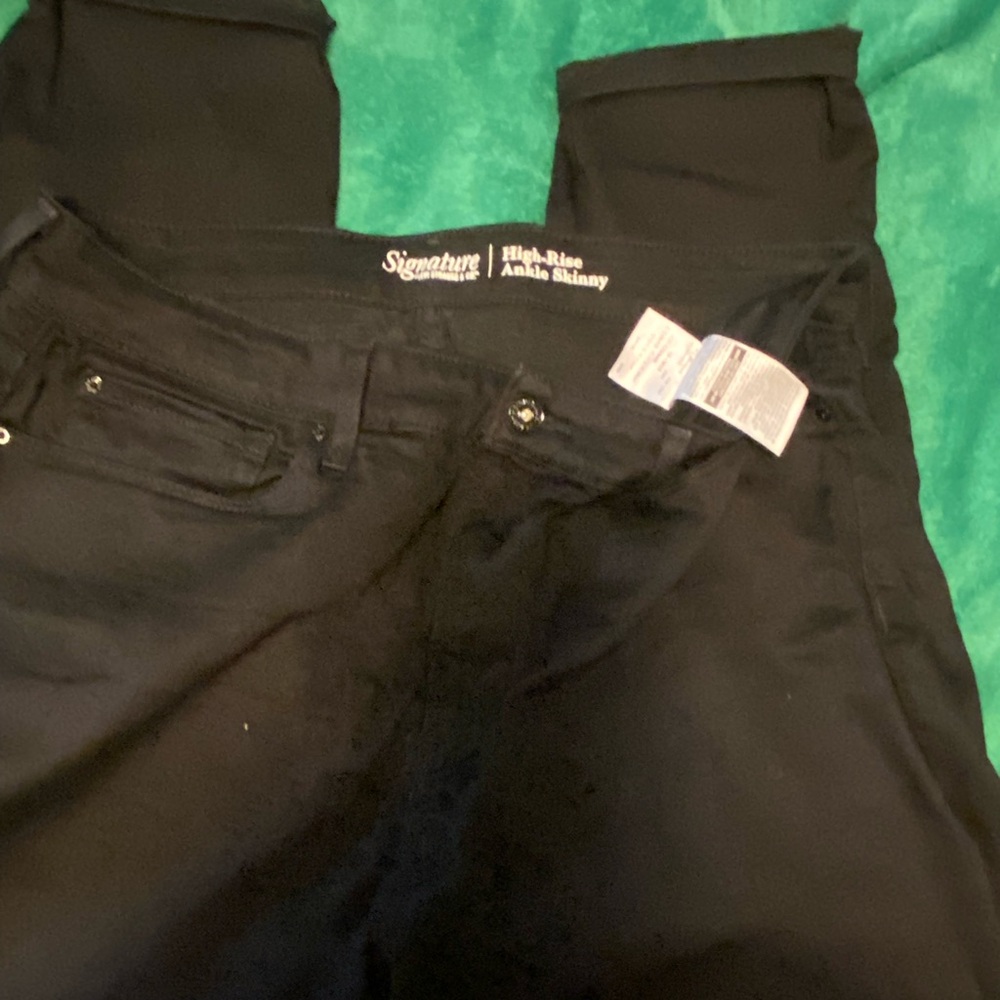 Signature Black Ankle Skinny Jeans
